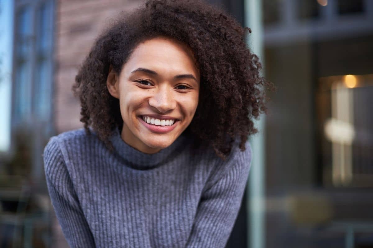 african-american-young-woman-smiling african-american-young-woman-smiling
